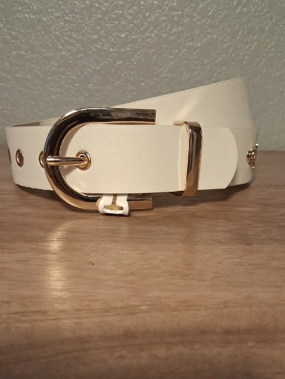 Steve Madden Cream Belt with Gold Buckle